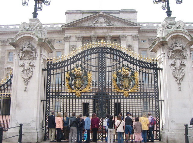 Buckingham gates